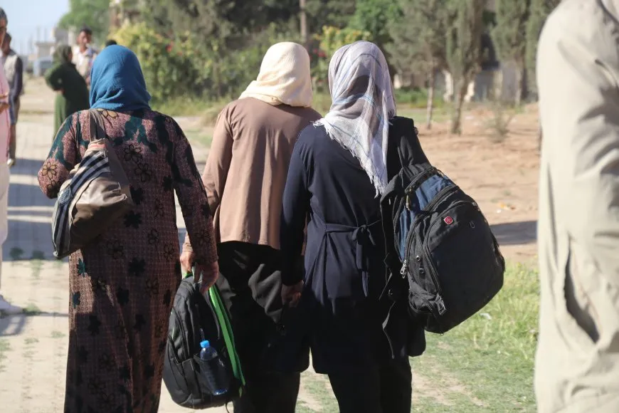 El nuevo convoy de Jazira Canton se dirige a la presa de Tishrin