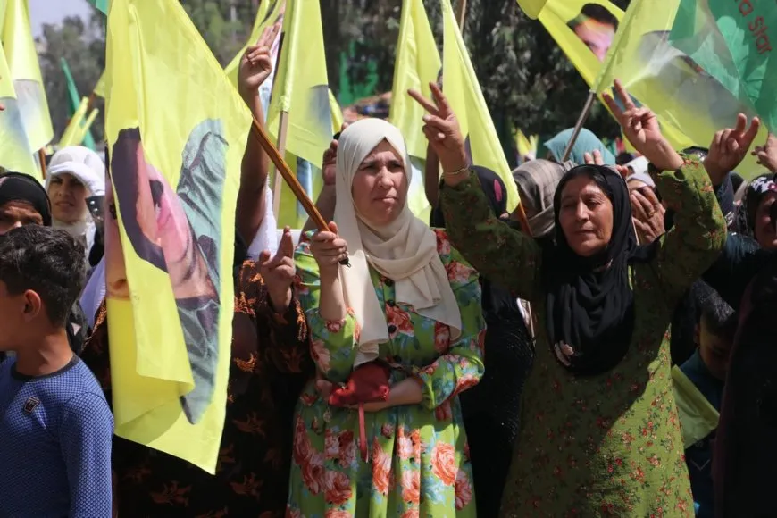Marcha en Hasaka: no puede haber paz sin la libertad física del líder Abdullah Ocalan