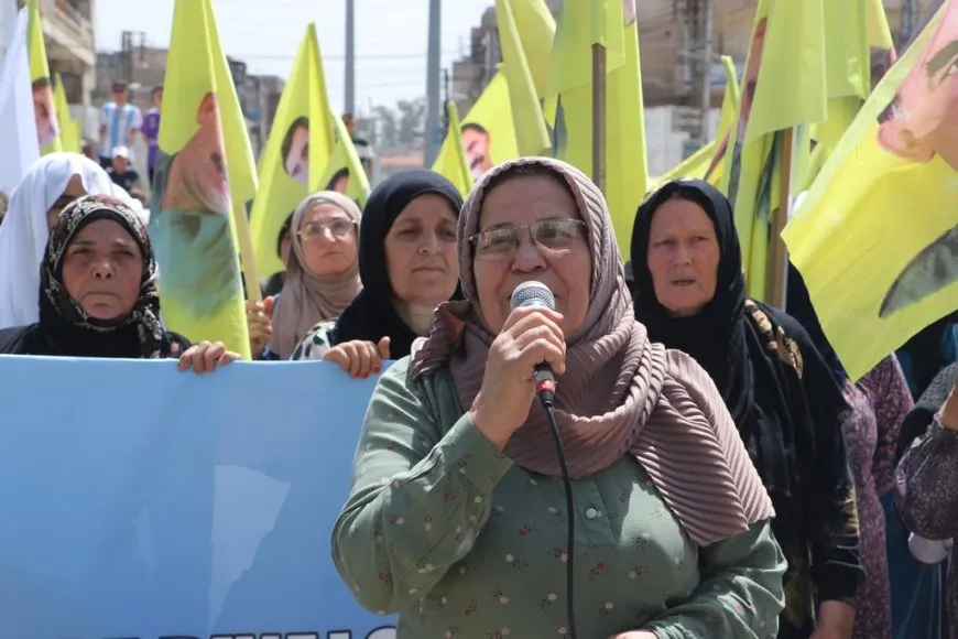 Marcha en Hasaka: no puede haber paz sin la libertad física del líder Abdullah Ocalan