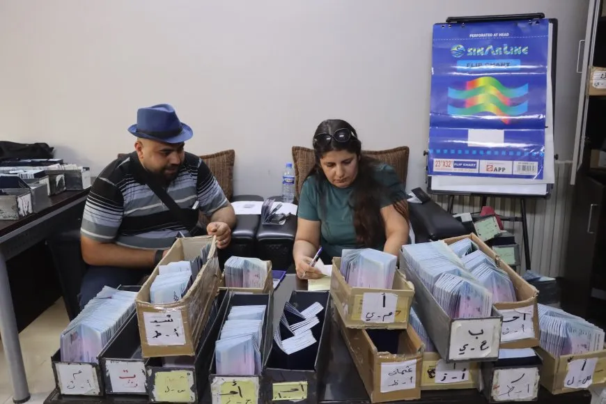 La DAA entrega pasaportes emitidos antes de la caída del régimen de Baath
