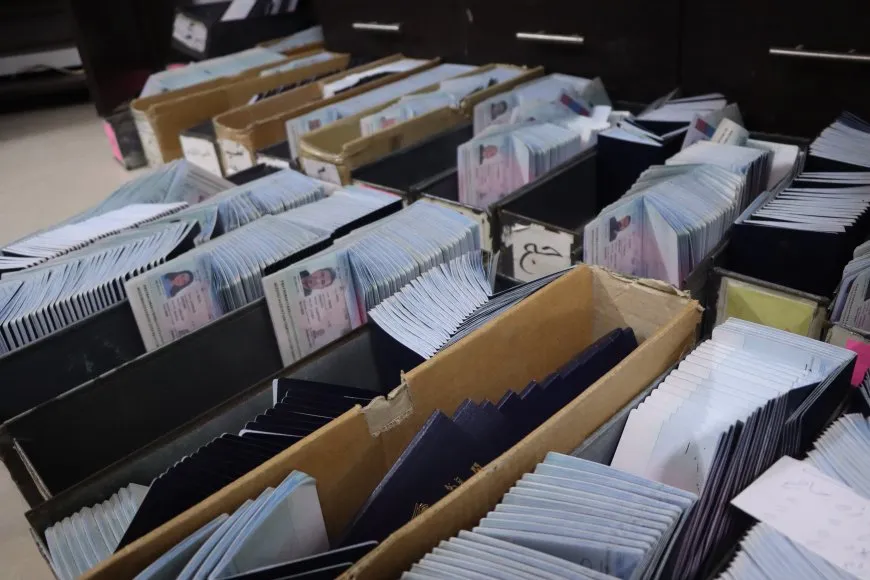 La DAA entrega pasaportes emitidos antes de la caída del régimen de Baath