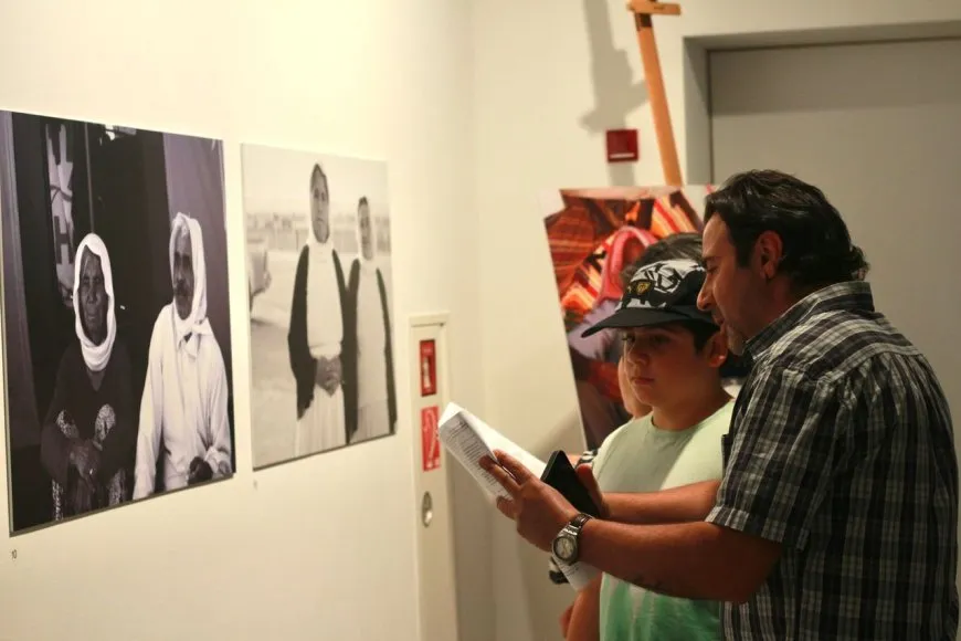 Inauguran en Alemania una exposición fotográfica sobre los campamentos de refugiados yazidíes