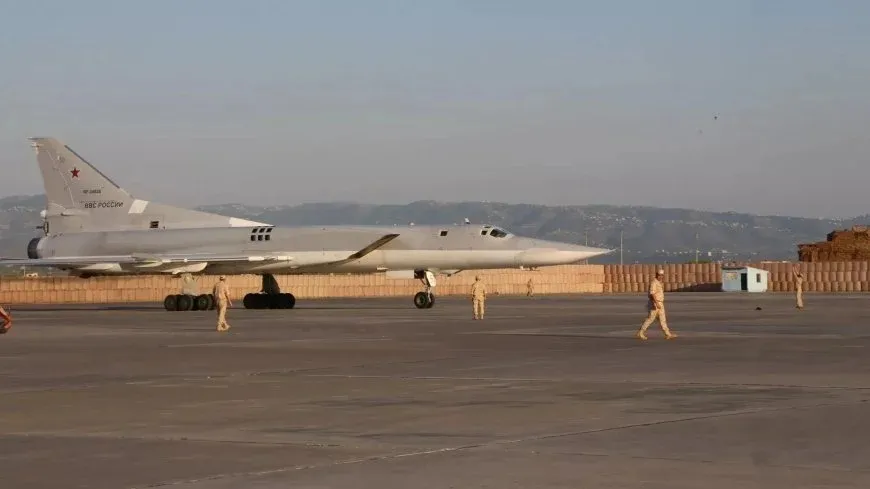  Atacan la base aérea de Hmeymim, donde están desplegadas fuerzas rusas