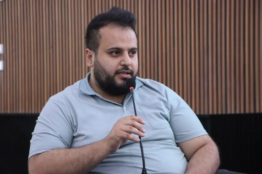 La Universidad de Kobanê acoge un panel sobre la lengua kurda