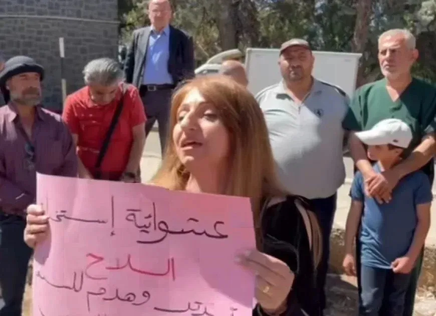 Los habitantes de Suwayda protestan contra los ataques a equipos médicos