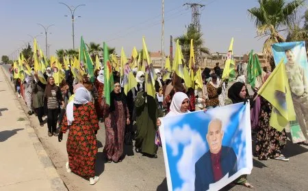 Marcha masiva en Til Birak exige la libertad física de Abdullah Ocalan