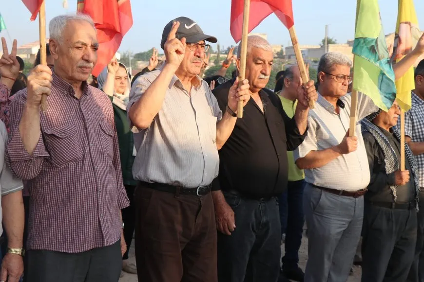 El Eid comienza con visitas a santuarios de mártires en el norte y este de Siria