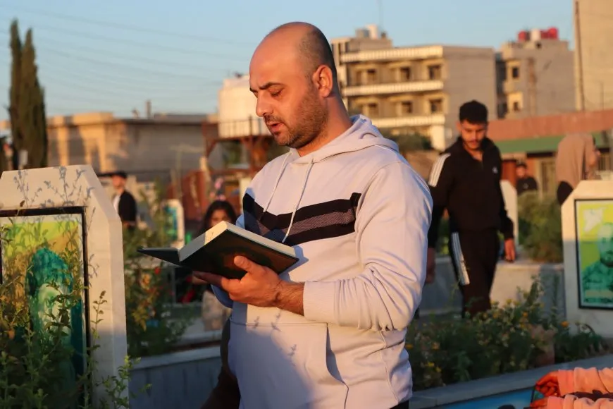 El Eid comienza con visitas a santuarios de mártires en el norte y este de Siria