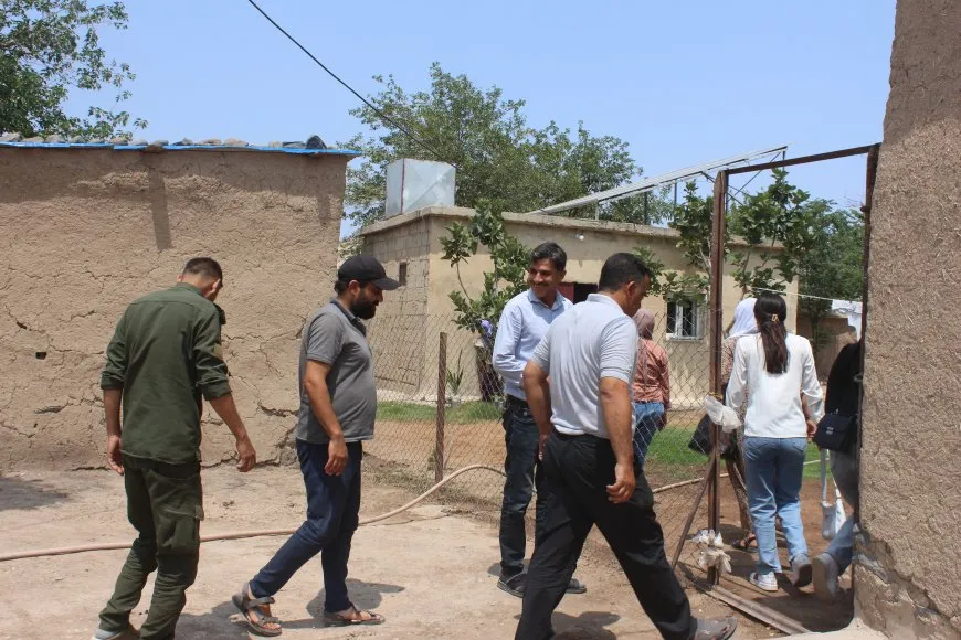 Visitas a familias de mártires y desplazados en el segundo día del Eid al-Adha