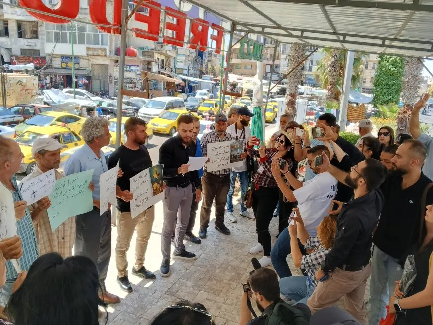 Acción de solidaridad en As-Suwayda condena el atentado contra la iglesia Mar Elías