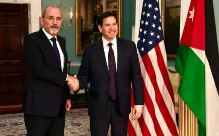 El ministro de Relaciones Exteriores de Jordania discute el alto el fuego en el sur de Siria en Washington