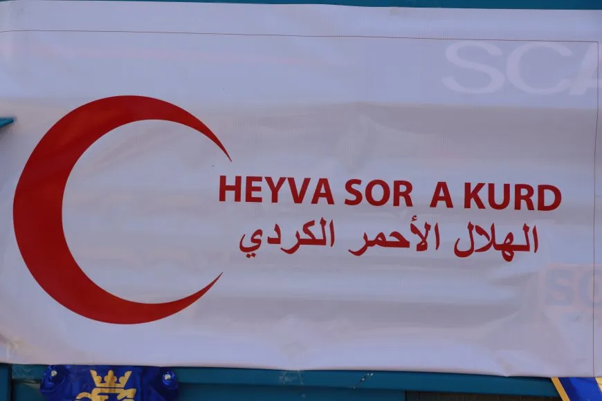 La Media Luna Roja Kurda envía otro convoy humanitario a la costa siria