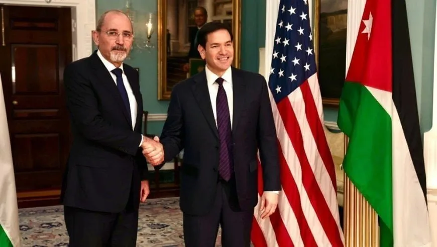 El ministro de Relaciones Exteriores de Jordania discute el alto el fuego en el sur de Siria en Washington