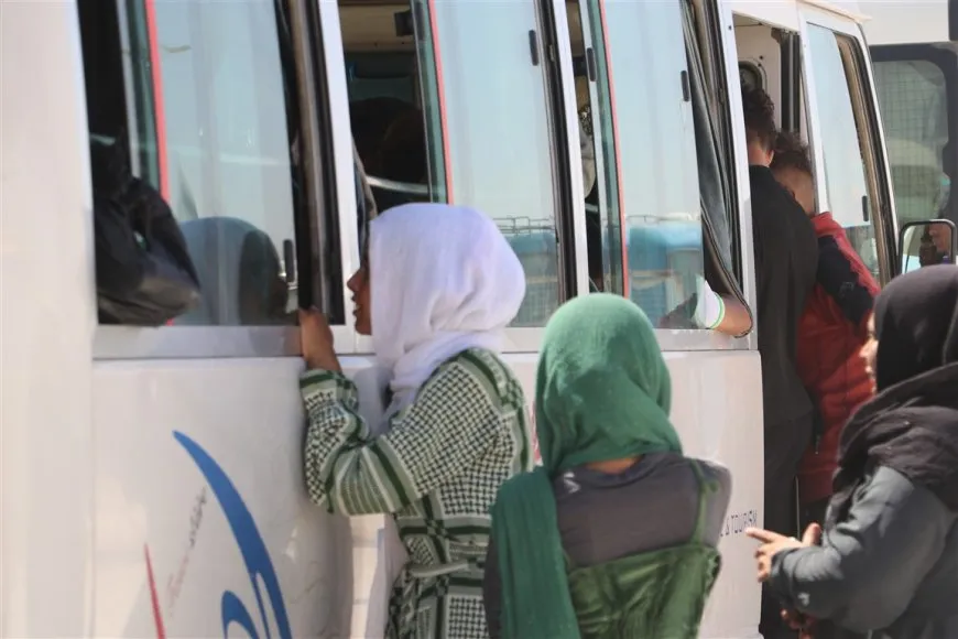 Otras 45 familias abandonan el campamento de Arisha