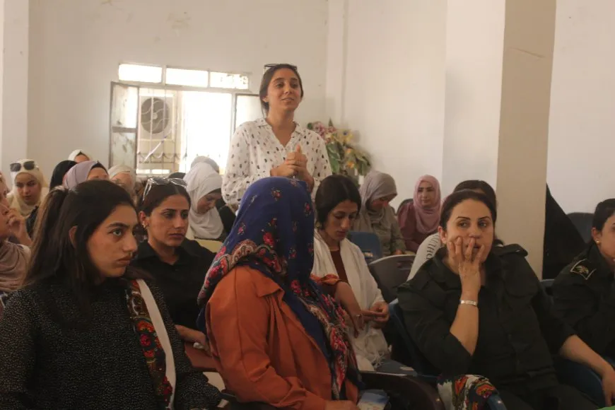 Kongra Star debate el papel de las mujeres en las comunas de Chilaxa
