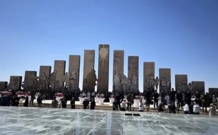 Ceremonia fúnebre por los restos de 22 mártires de la masacre de Shengal