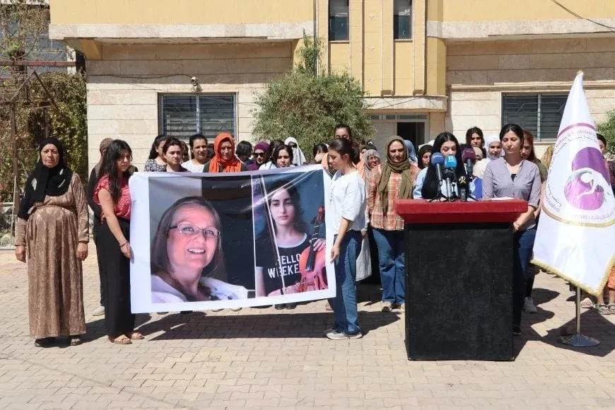 Hîlala Zêrîn condena el asesinato de la artista Diala Al-Wadi en Damasco