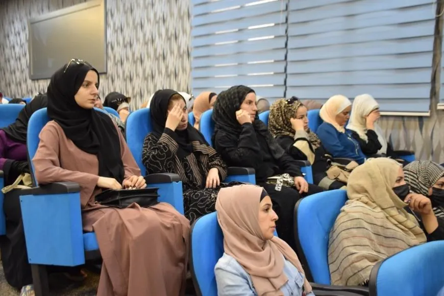 El Comité de Mujeres del Consejo de Educación celebra su reunión annual