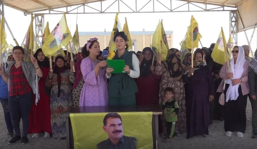 Las mujeres del campamento de Washukani exigen libertad física para el líder Ocalan