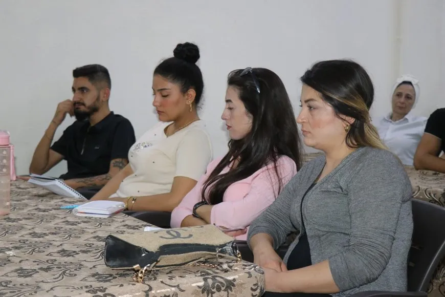 TEV-DEM debate el “Manifiesto por la Paz y la Sociedad Democrática”