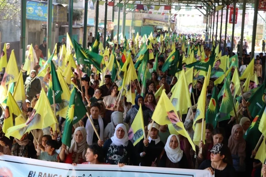 Una protesta en Kobani exige libertad física del líder Ocalan
