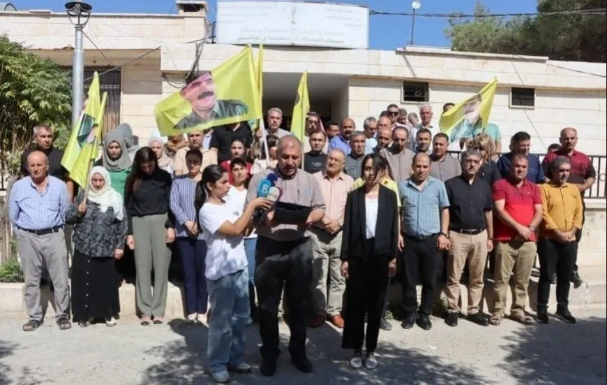 Los activistas de derechos humanos exigen la libertad física del líder Ocalan