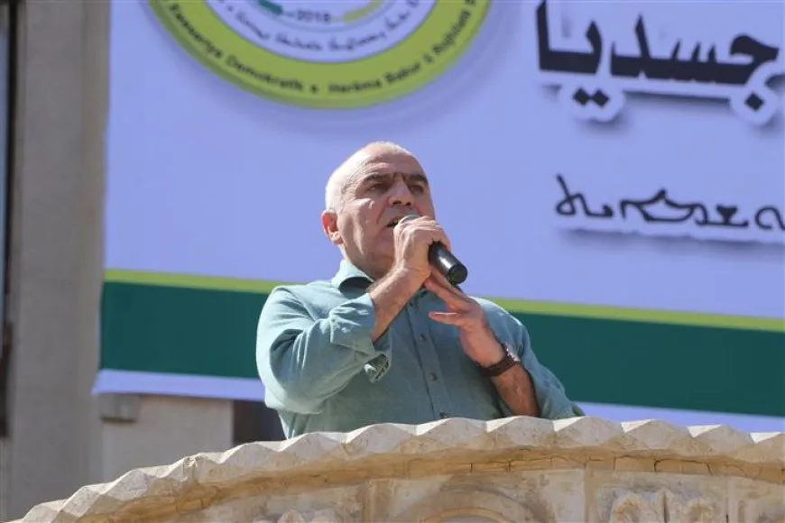 Manifestación multitudinaria exige el "derecho a la esperanza" y la libertad física del líder Ocalan