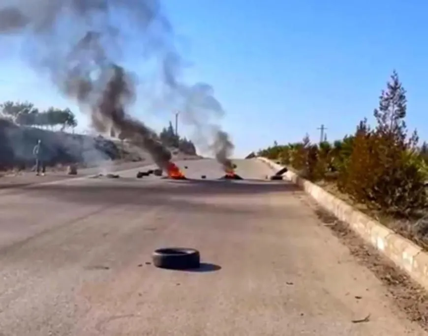 Nuevos puestos de control provocan disturbios en la carretera Damasco-Suwayda
