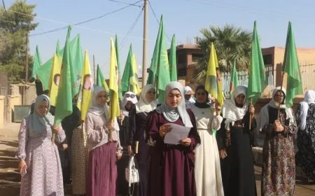 Las mujeres de Al-Hol exigen el "Derecho a la Esperanza" para el líder Ocalan