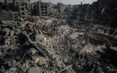 Más de 61 millones de toneladas de escombros tras dos años de guerra en Gaza