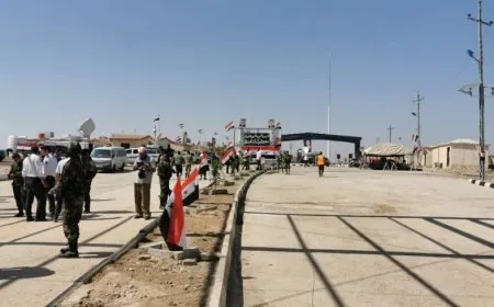 Irak cierra el paso fronterizo de Al-Qa’im – Al-Bukamal tras ataques a viajeros iraquíes en Siria