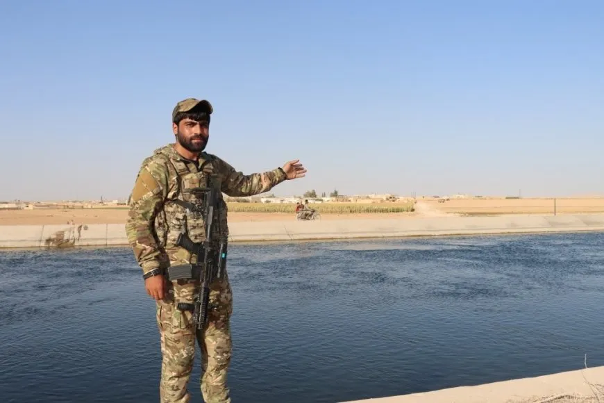 Comandante de SDF: El gobierno de transición comienza las violaciones