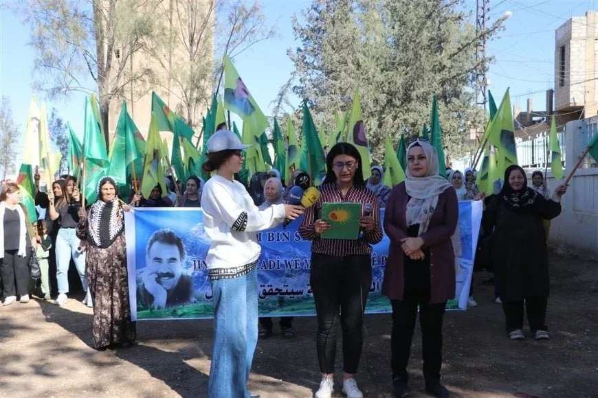 Kongra Star pide la liberación física del líder Abdullah Ocalan