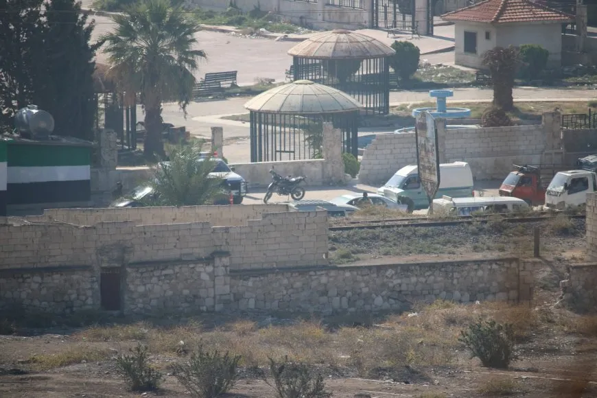 Se intensifican las restricciones para los residentes en Sheikh Maqsoud y Ashrafiyah, incluyendo el registro de mochilas escolares de los niños