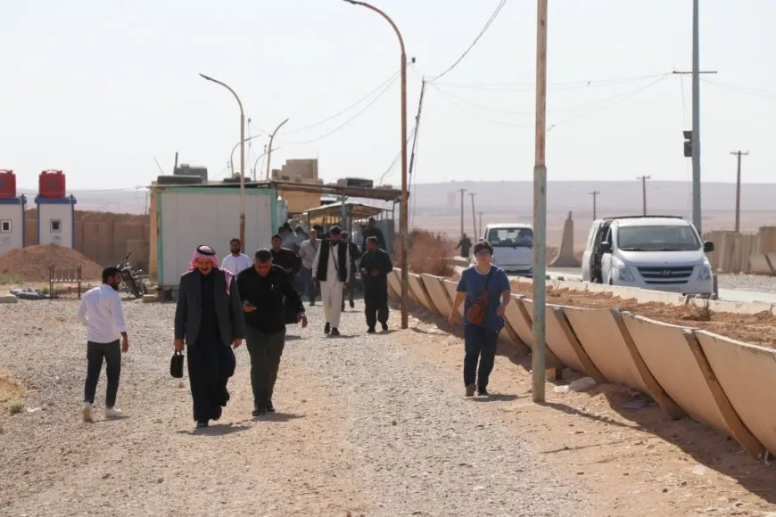 Se reanuda el tráfico de pasajeros en la carretera Tabqa-Salamiyah tras 14 días de interrupción