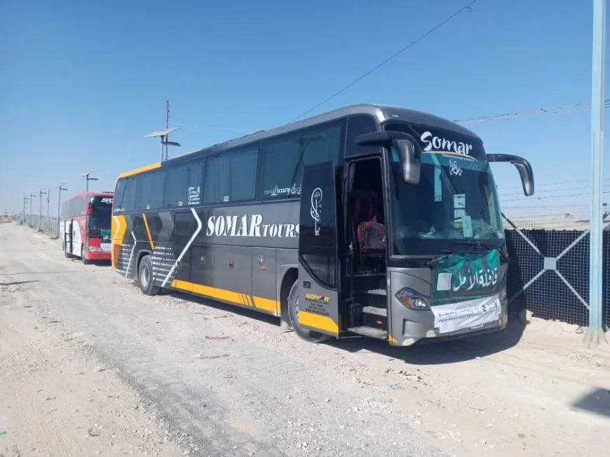 Convoy de Esperanza devuelve a 55 personas del campamento de al-Hol a Alepo, Hama, Homs e Idlib