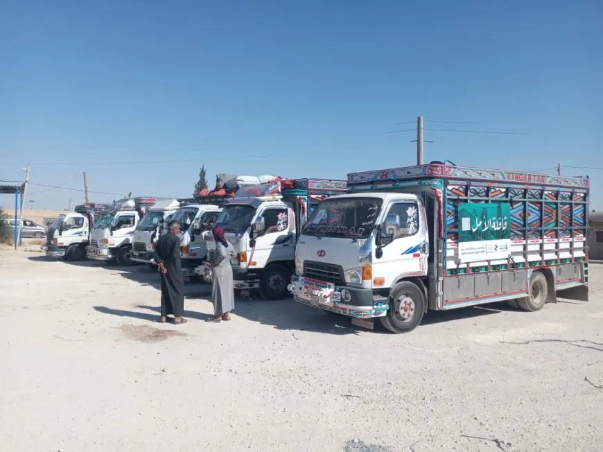 Convoy de Esperanza devuelve a 55 personas del campamento de al-Hol a Alepo, Hama, Homs e Idlib
