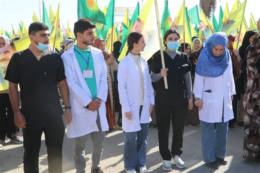 Cientos en Jazira exigen "derecho a la esperanza" para el líder Ocalan