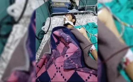 El hombre joven del campo de Manbij herido por mercenarios de la ocupación turca
