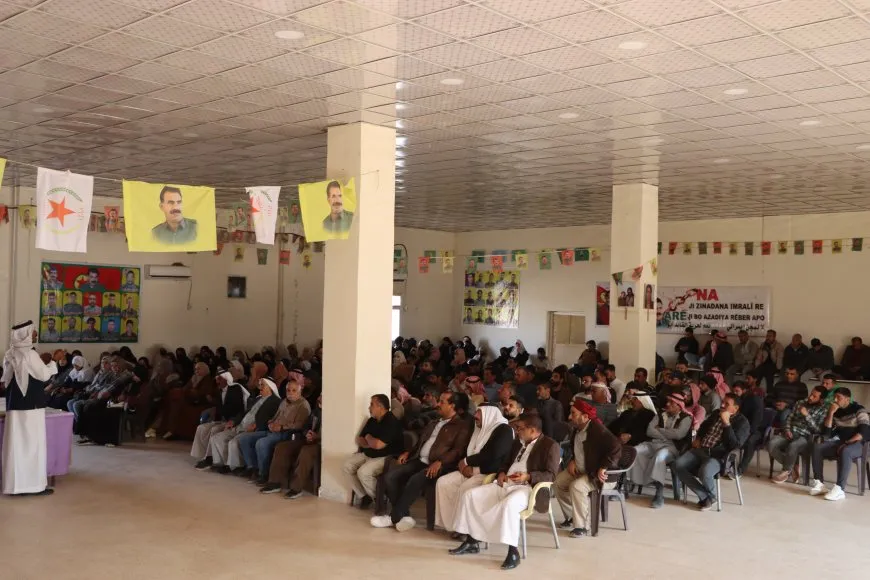 Los residentes de Tel Kocer apoyan a las SDF