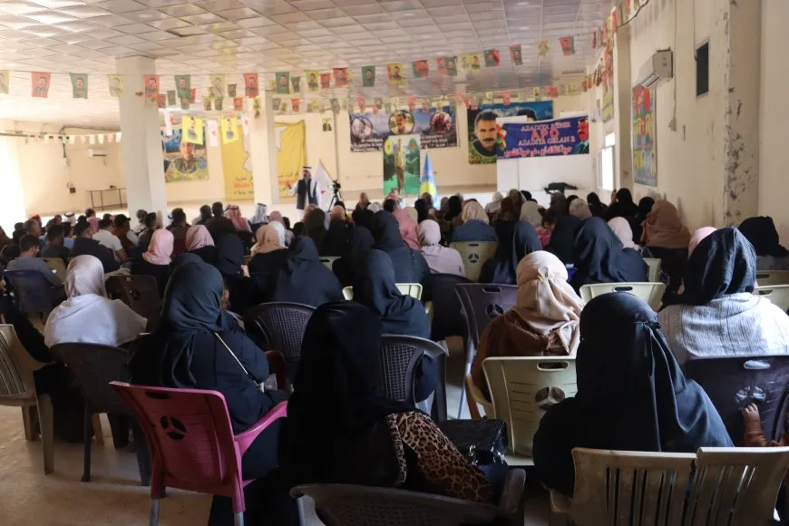 Los residentes de Tel Kocer apoyan a las SDF