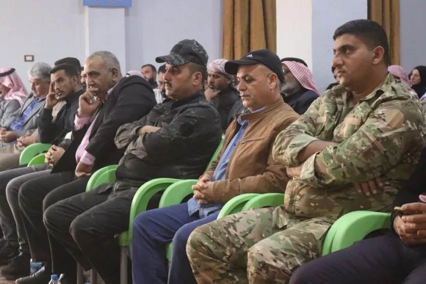 Se celebra la primera conferencia de comunas de Házima en Raqqa