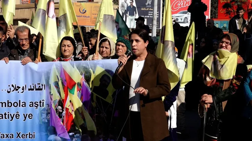 El mitin multitudinario en Qamishlo para exigir la libertad física del líder