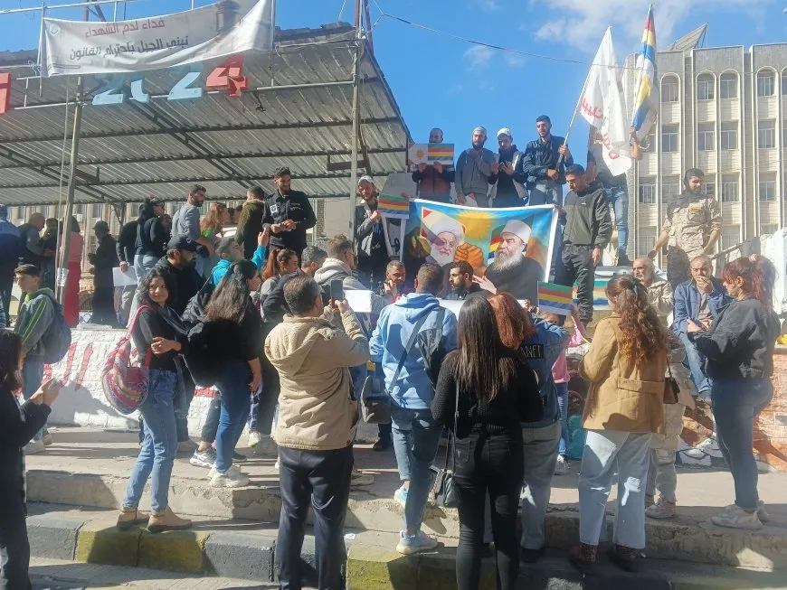 Sweida se moviliza en solidaridad con las protestas en la costa y el interior de Siria