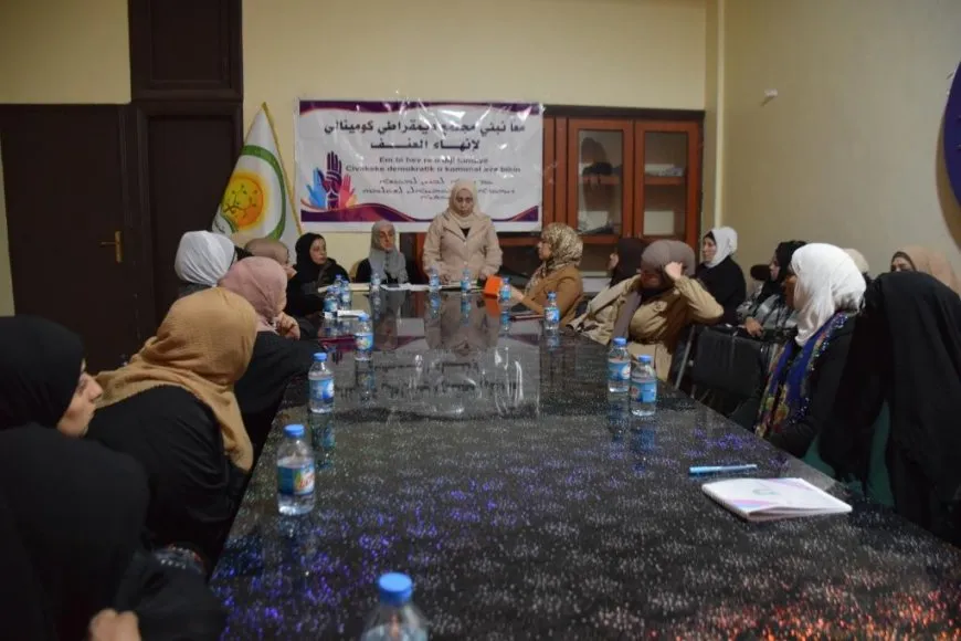 Un seminario en Raqqa aborda la violencia contra las mujeres desde una perspectiva social y religiosa