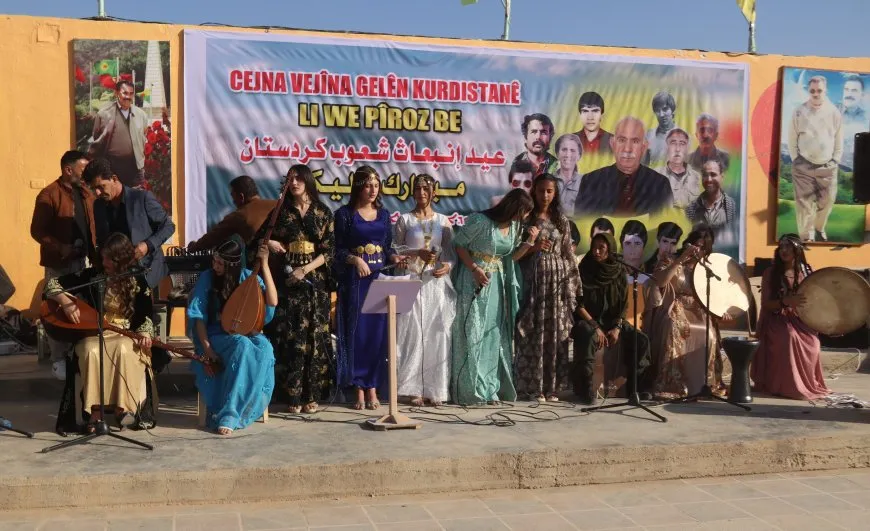 Los componentes de Jazira celebran el aniversario de la fundación del PKK