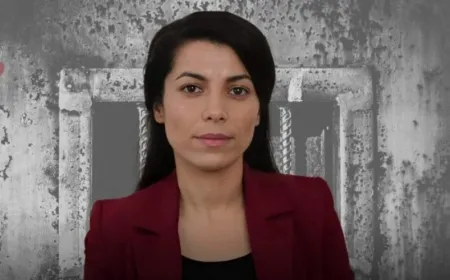 El tribunal iraní anula la condena a muerte de Varishe Moradi