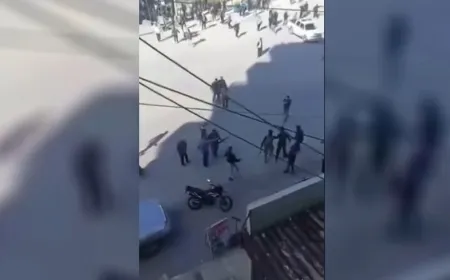 El gobierno de transición asalta y arresta a los manifestantes en Homs y Banyas