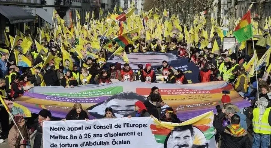 Transformación del pensamiento en un concepto social dominante a través del Movimiento de Liberación del Kurdistán