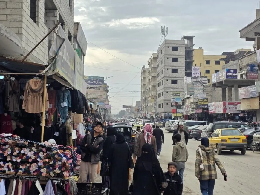 Los residentes de Raqqa reafirman la esperanza de una Siria unificada